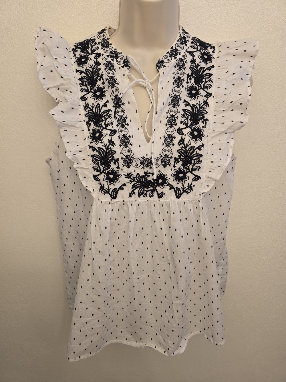 EUC LOFT Ladies White Polka Dot Sleeveless Blouse with Black Floral Embroidery